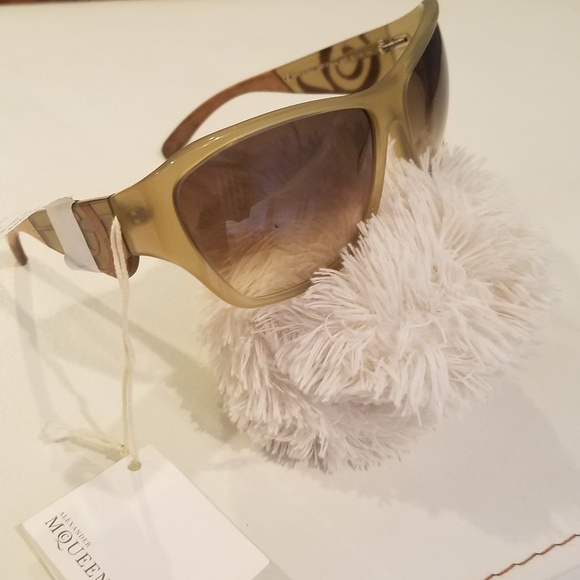 Alexander Mqueen sunglasses - Picture 3 of 8